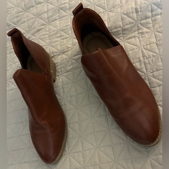 Universal Threads Ankle Boots Size 9 Shoes Brown Slides Low Heel Western-Style! - Picture 2 of 10